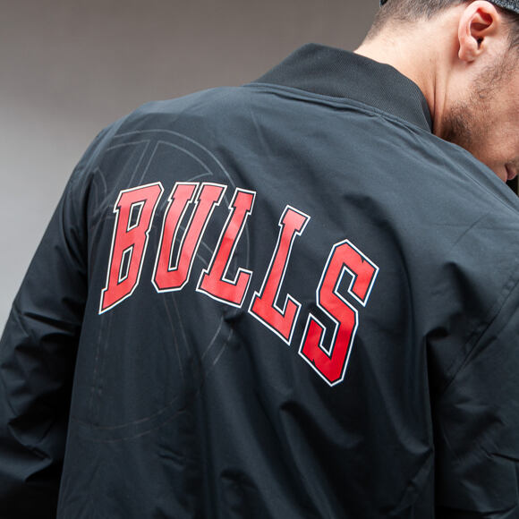 Bunda New Era Team Logo Bomber Chicago Bulls Black