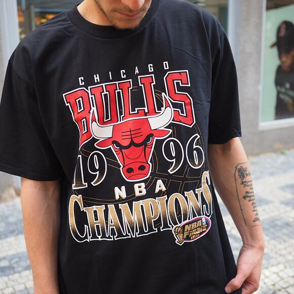 Triko Mitchell & Ness Last Dance Champs Tee Chicago Bulls Black