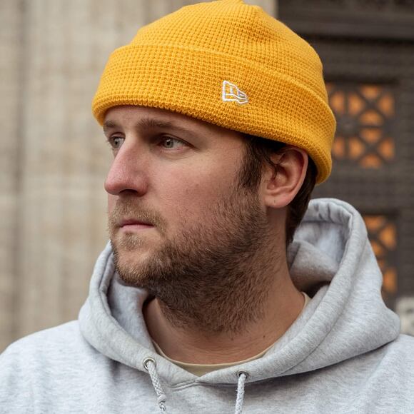 Kulich New Era Short Knit Gold