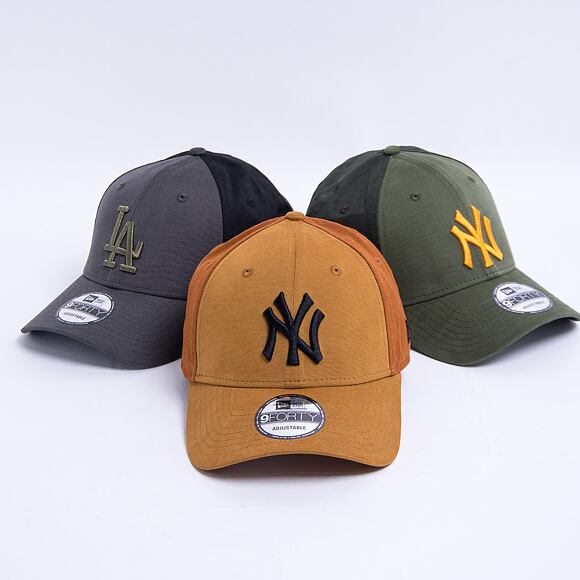 Kšiltovka New Era 9FORTY Multi Pop Panel New York Yankees Strapback Stone