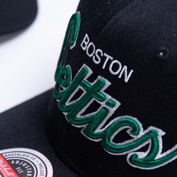 Kšiltovka Mitchell & Ness Team Script 2.0 Stretch Snapback Boston Celtics Black