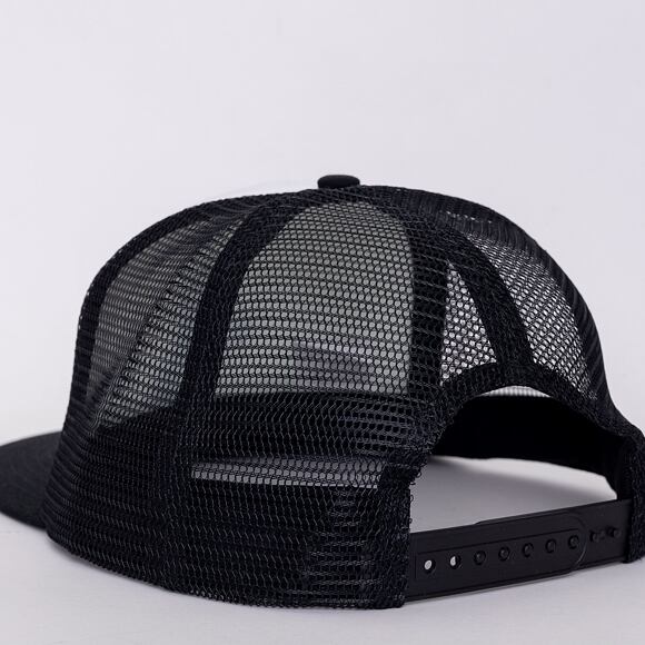 Kšiltovka Santa Cruz Classic Hand Mesh Cap Black