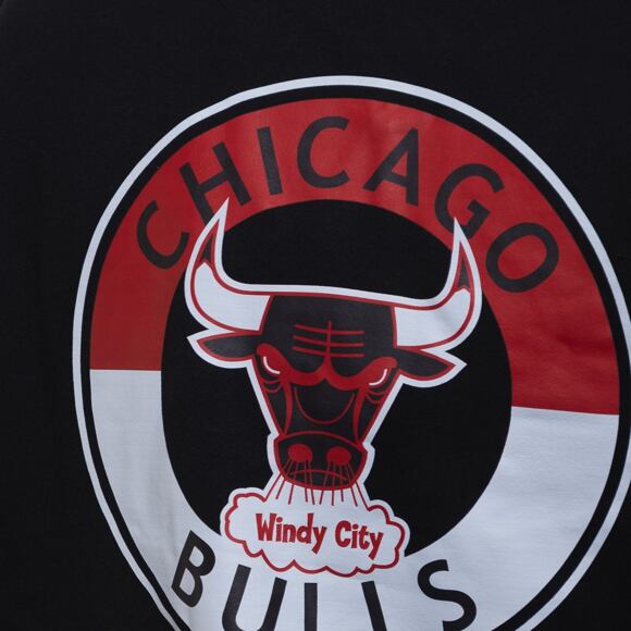 Mikina Mitchell & Ness NBA City Collection Fleece Hoody Bulls Black