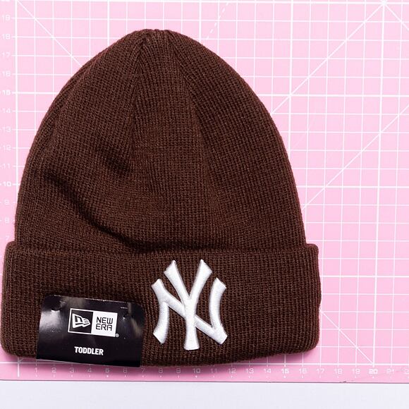 Dětský Kulich New Era MLB Kids League Essential Beanie New York Yankees Dark Brown / Off White