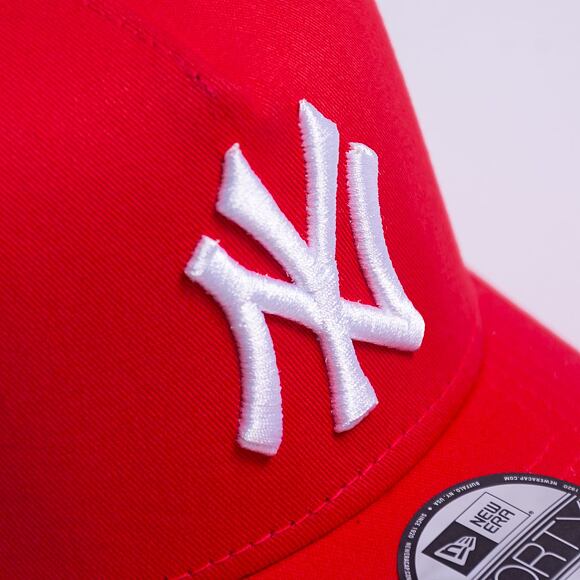 Dětská kšiltovka New Era 9FORTY Kids A-Frame Trucker MLB League Essential New York Yankees Lava Red
