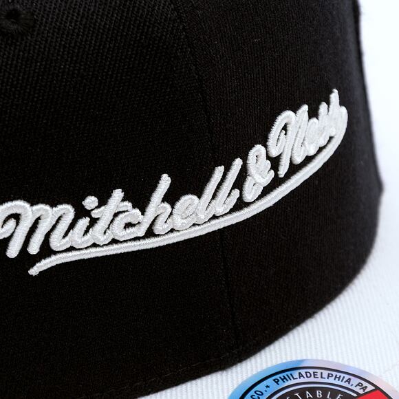 Kšiltovka Mitchell & Ness - Branded - Comfy Core Stretch Snapback - Black-Cream