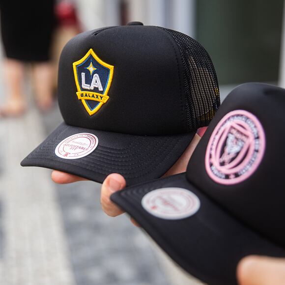 Kšiltovka Mitchell & Ness - Evergreen Trucker - Inter Miami Cf - Black