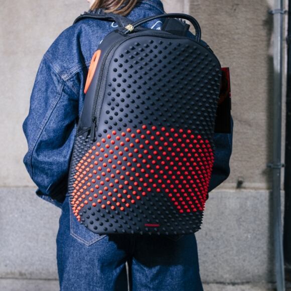 Batoh Sprayground - Punk Spike Shark Dlxv Backpack