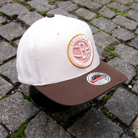 Kšiltovka Mitchell & Ness - Blush Sand Classic Red - Brooklyn Nets - Sand/Brown