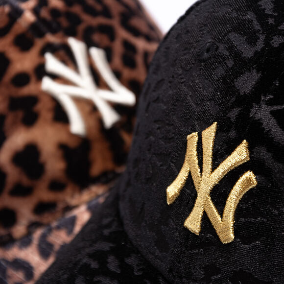 Dámská Kšiltovka New Era - MLB Leo Velour 9FORTY - NY Yankees - Black