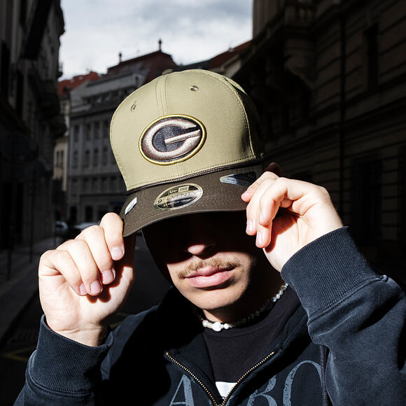 Kšiltovka New Era - NFL25 "Salute to Service" - 9SEVENTY Stretch-Snap  Bay Packers