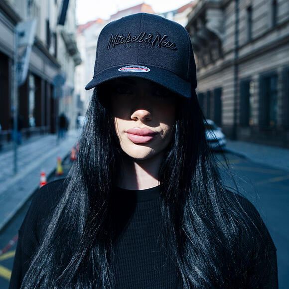 Kšiltovka Mitchell & Ness - Branded Pinscript Classic Red - Black / Black