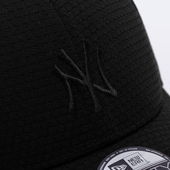 Kšiltovka New Era - MLB Stretch Mesh 39THIRTY - NY Yankees - Black