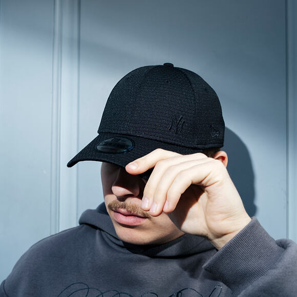 Kšiltovka New Era - MLB Flawless Mesh 9FORTY - NY Yankees - Black
