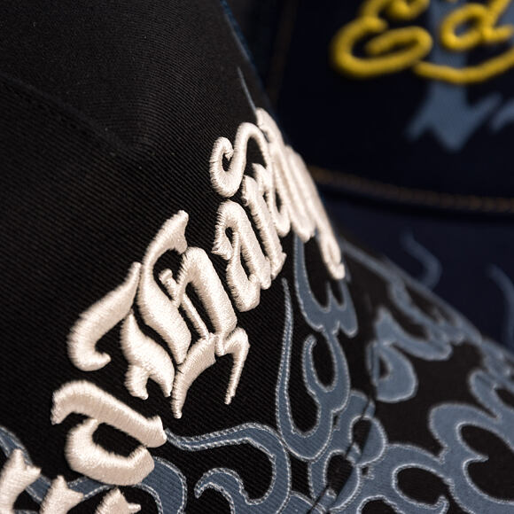 Kšiltovka Ed Hardy - Flaming 5 Panel Trucker Cap - Flame Print - Black