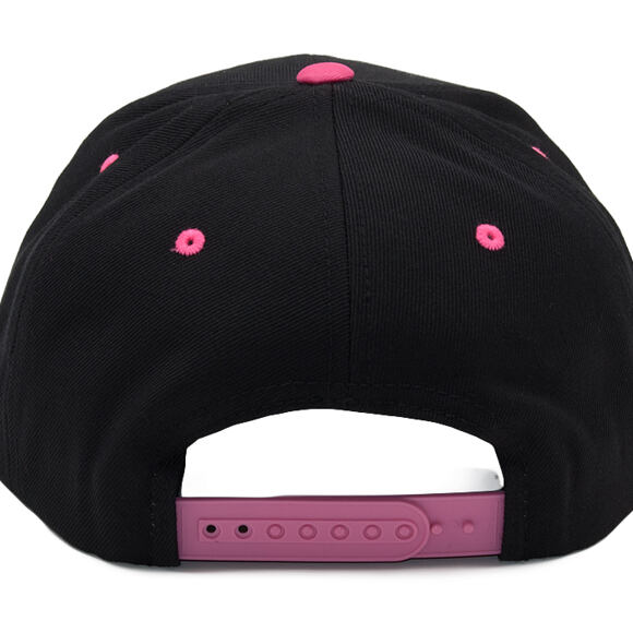 Kšiltovka Yupoong Classic Snapback 2-Tone Black / Neonpink