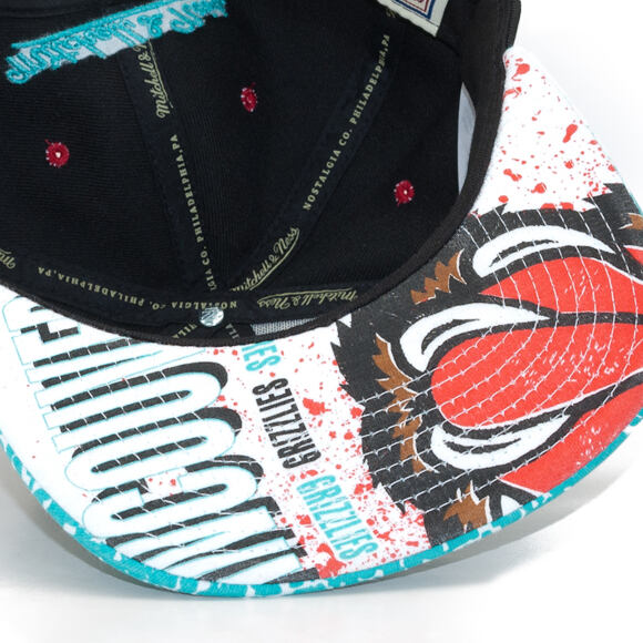 Kšiltovka Mitchell & Ness Vancouver Grizzlies In The Stands Black/Green Snapback