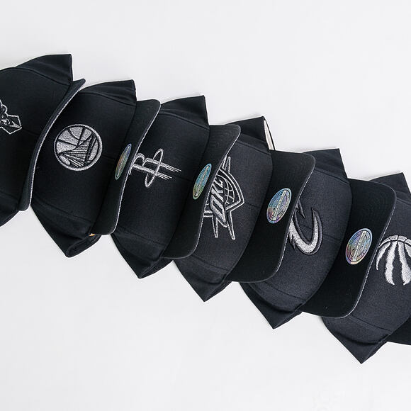 Kšiltovka Mitchell & Ness Melange Logo Toronto Raptors Black Snapback