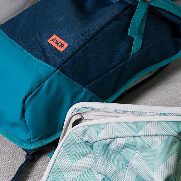 Batoh Aevor Daypack Flicker Mint Coral