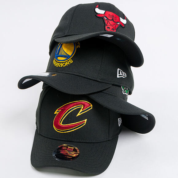 Kšiltovka New Era 9FIFTY Cleveland Cavaliers Stretch Snapback Black/Official Team Colors