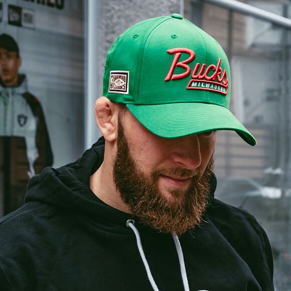 Kšiltovka Mitchell & Ness Milwaukee Bucks 831 Vintage Tailscript Green