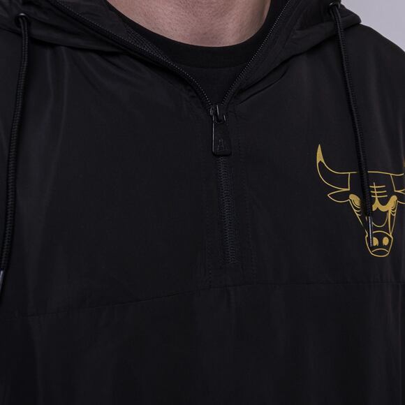 Bunda New Era NBA Metallic Windbreaker Chicago Bulls Black/Gold