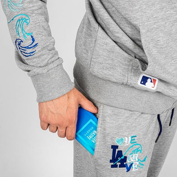 Tepláky New Era Los Angeles Dodgers × Under Native Love Wave Joggers Grey