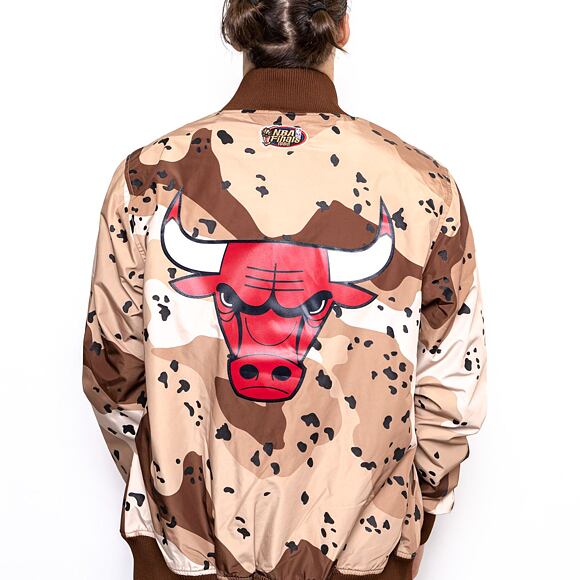 Bunda Mitchell & Ness Chicago Bulls Camo Reflective Jacket Camo