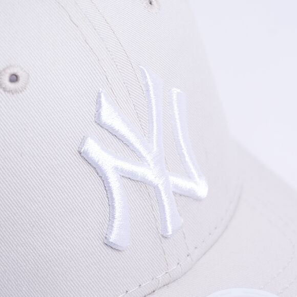 Dámská kšiltovka New Era 9FORTY Womens MLB League Essential New York Yankees - Stone / White