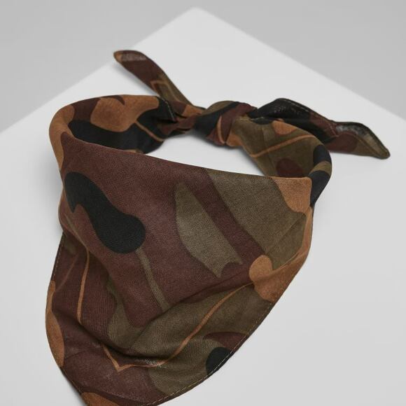 Šátek Urban Classics Bandana Woodland Camo