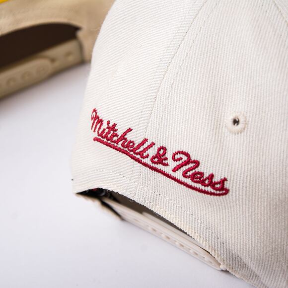Kšiltovka Mitchell & Ness NBA Merch Logo Classic Red 76Ers Cream