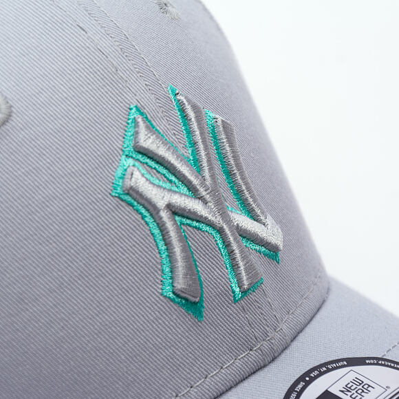Kšiltovka New Era - MLB Team Outline 9FORTY - NY Yankees - Grey / Teal