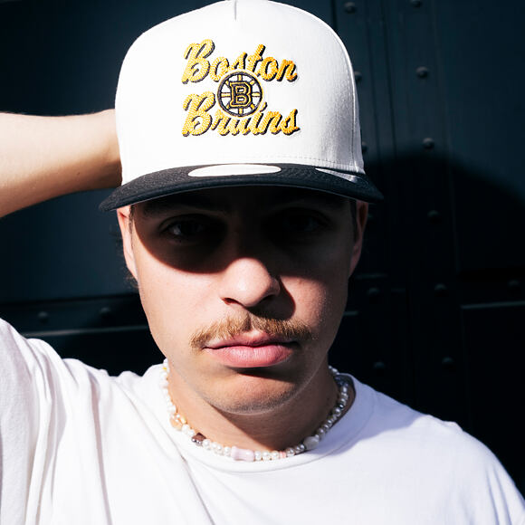Kšiltovka New Era - NHL Chainstitch 9FIFTY A-Frame - Boston Bruins - Chrome White
