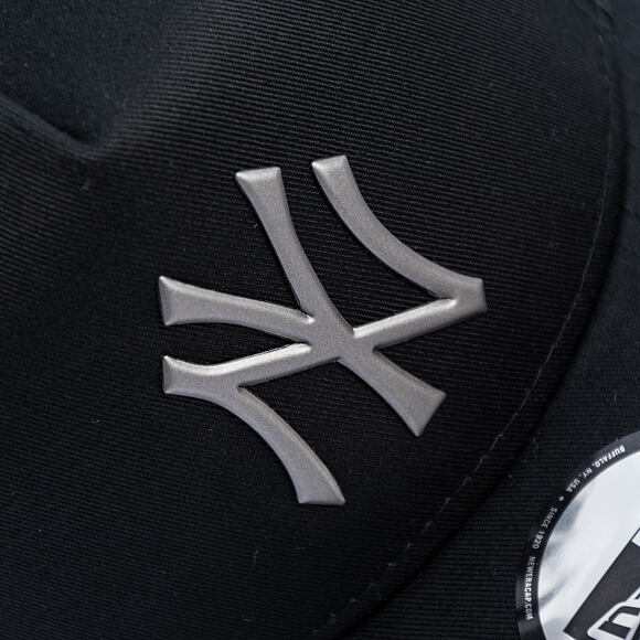 Kšiltovka New Era - MLB Metallic 9FORTY A-Frame - NY Yankees - Black