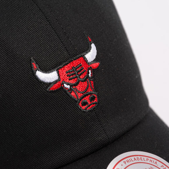 Kšiltovka Mitchell & Ness - Insignia Strapback - NBA - Chicago Bulls - BLACK