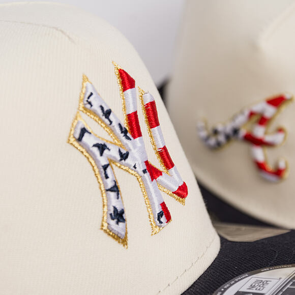 Kšiltovka New Era - MLB "American Flag" 9FIFTY - NY Yankees - Chrome White