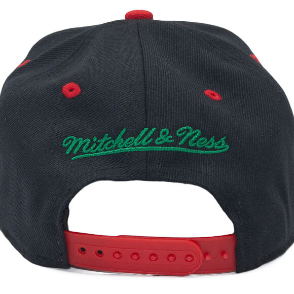 Kšiltovka Mitchell & Ness Chicago Blackhawks Team Arch Tri-Pop Black Snapback