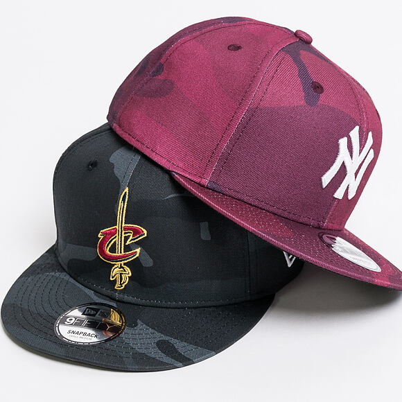 Kšiltovka New Era 59FIFTY Essential Camo New York Yankees Maroon Camo/White