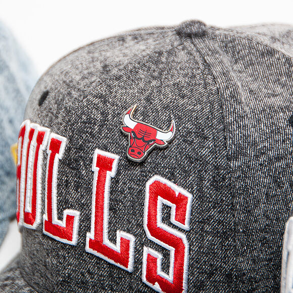 Kšiltovka New Era 9FIFTY Denim Chicago Bulls Black / Team Color Snapback