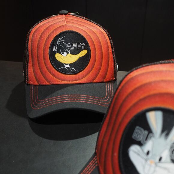 Kšiltovka Capslab Trucker Looney Tunes Daffy