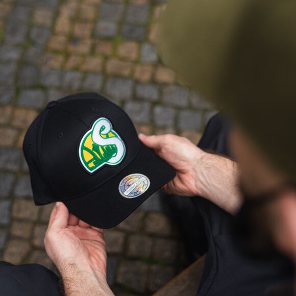 Kšiltovka Mitchell & Ness INTL839 Seattle Supersonics Letterman 110 Snapback