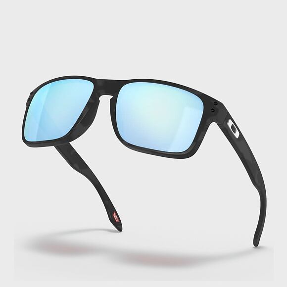 Sluneční brýle Oakley Holbrook Matte Black Camo w/ PRIZM Deep H2O Polarized