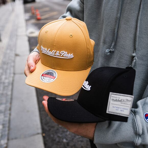 Kšiltovka Mitchell & Ness Branded Comfy Core Stretch Snapback Black