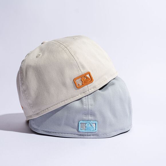 Kšiltovka New Era 59FIFTY MLB League Essential New York Yankees Grey / Pastel Blue