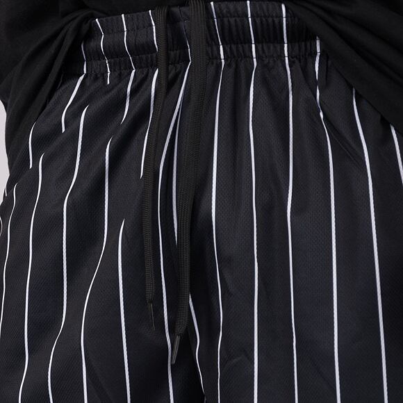 Kraťasy Karl Kani Small Signature Pinstripe Mesh Shorts black/white