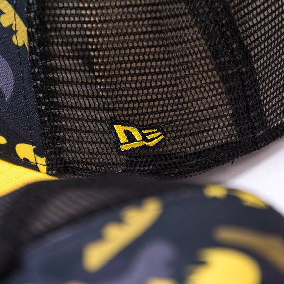 Dětská Kšiltovka New Era 9FORTY Kids A-Frame Trucker DC Print Batman Black / Upright Yellow