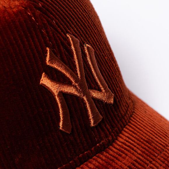 Kšiltovka New Era 39THIRTY MLB Wide Cord New York Yankees Brown / Brown
