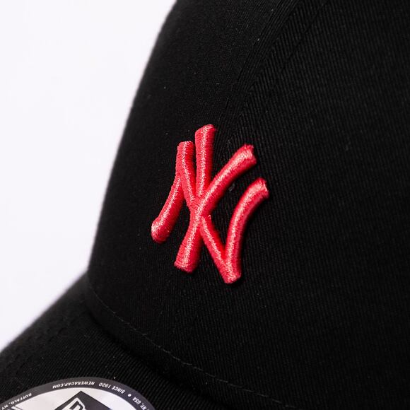 Kšiltovka New Era 9FORTY Trucker MLB Home Field New York Yankees Black / Lava Red