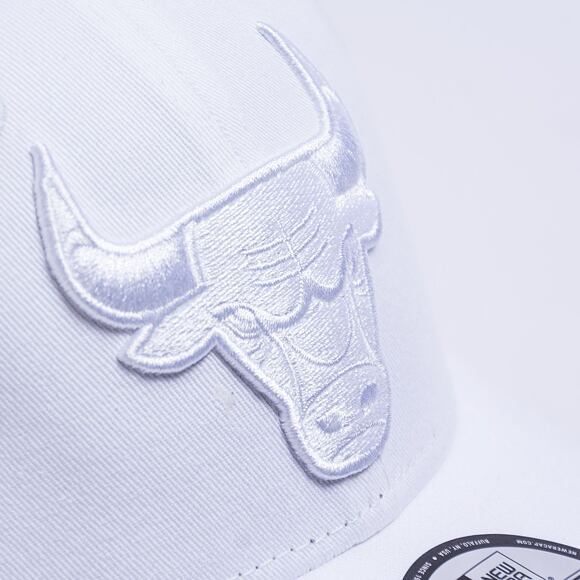 Kšiltovka New Era 9FORTY NBA Essential Chicago Bulls White / White