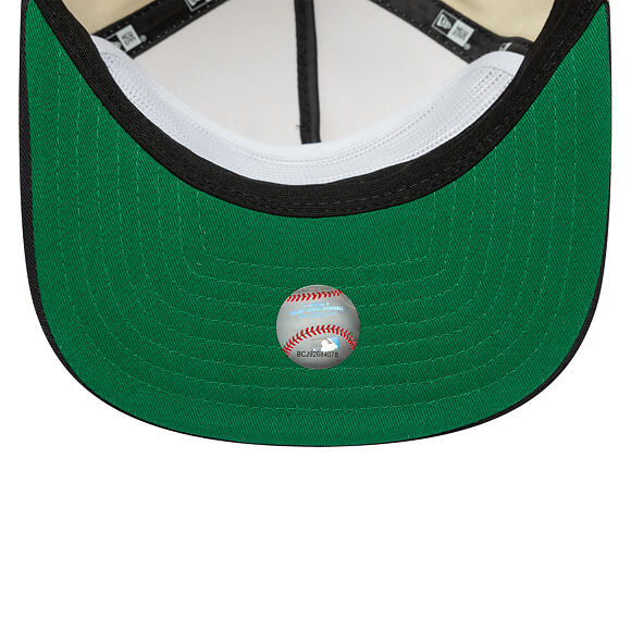 Kšiltovka New Era - MLB Heritage Pre-Curved Golfer 19TWENTY - New York Yankees - Cream / Navy